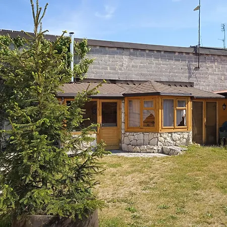 Kamex Z Antresola 2-4-osobowy * Olsztyn (Silesia)