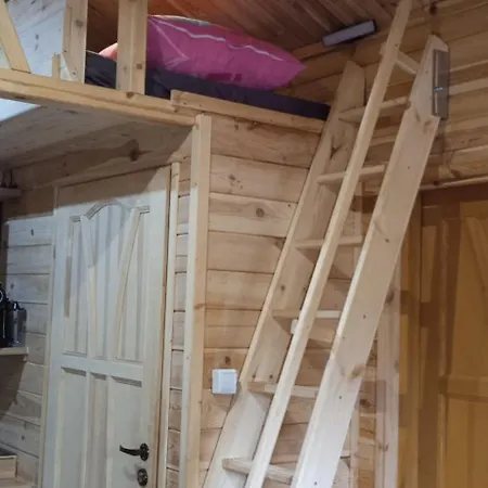 Quarto em Acomodações Particulares Kamex Z Antresola 2-4-osobowy